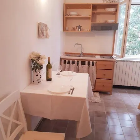 House Kate Guenstiges Апартаменты